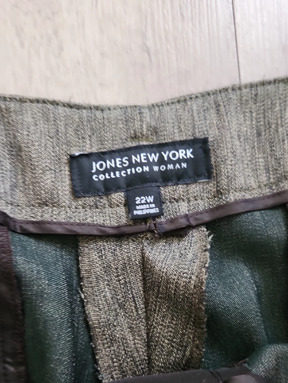 Jones New York Olive Gray Pleated Women's Dress Pants - Picture 2 of 6